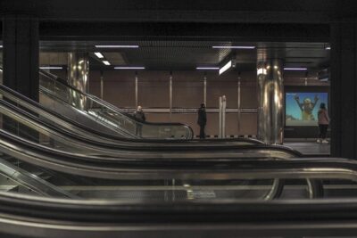 Visitas a "paradas fantasma" del metro en Barcelona